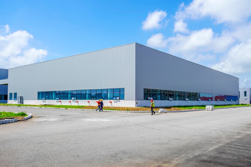 How PUF Panels Help Maintain Temperature Control in Warehouses-MOUNT ROOF